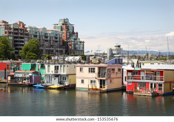 Houseboat Community Victoria British Columbia Houseboat Stock Photo ...