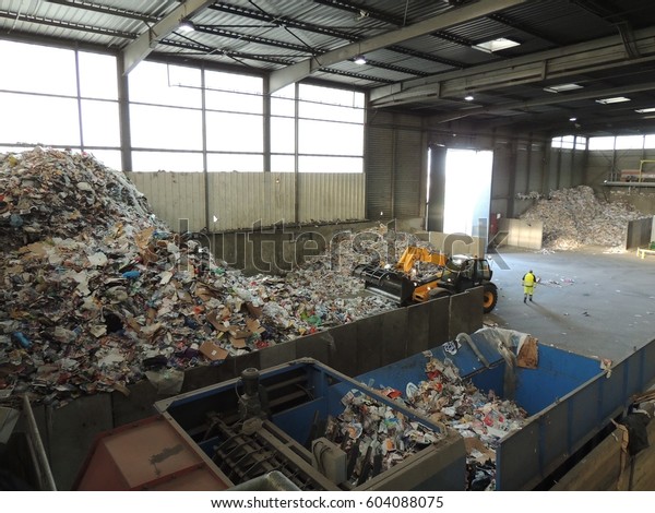 household waste recycling\
center