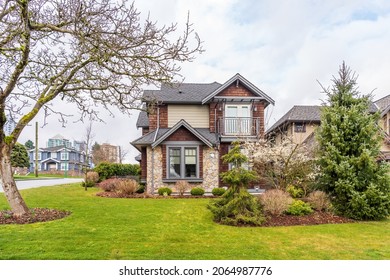 Houses in suburb in the north America. Luxury houses with nice landscape.