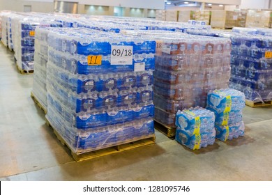 Houston, Texas - August 30, 2017: Local Charities And Food Pantries Provide Food, Medicine And Basic Supplies To Individuals And Families In Need During National Emergencies Or Government Shutdown 