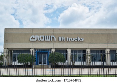 Houston, Texas USA 04-05-2020: Crown Lift Trucks Office Building Exterior In Houston, TX. Material Handling Company That Designs Forklifts And Other Hydraulic Equipment. Global Business.