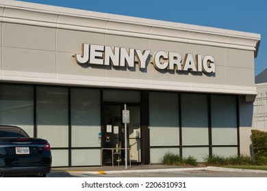 Houston, Texas USA 09-23-2022: Jenny Craig Weight Loss Clinic Building Exterior And Parking Lot In A Houston, TX Shopping Center.