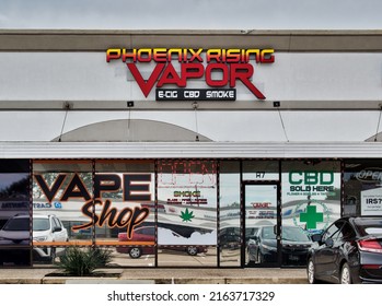 Houston, Texas USA 12-05-2021: Phoenix Rising Vapor CBD Vape Shop Building Exterior In Houston, TX. Retailer Of Cannabis And Nicotine Products.