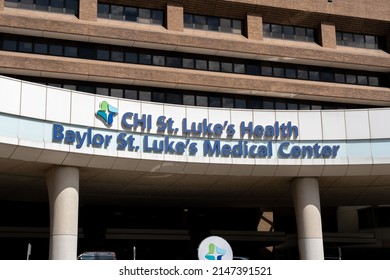 Houston, TX, USA - March 9, 2022: The Entrance To CHI St. Luke's Health Baylor Medical Center In Houston, The Private Hospital Of Baylor College Of Medicine Jointly Owned With CHI St. Luke's Health. 