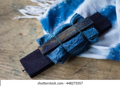 How To Dyeing Fabric With Indigo Color