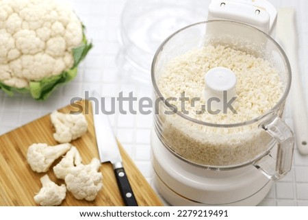 how to make cauliflower rice with a food processor