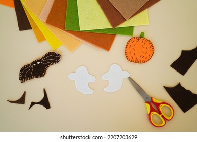How To Make Decorative Garland For Halloween From Felt Greetings And Fun. Children Art Project. DIY Concept.