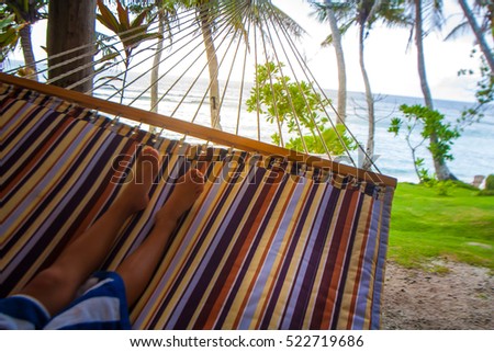 How to spend your vacation enjoying a hammock