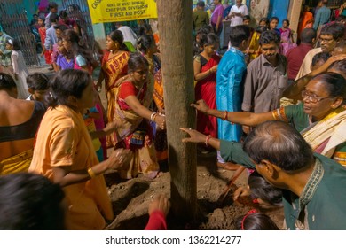 HOWRAH,WEST BENGAL, INDIA - APRIL 15TH, 2018 : Devotees Praying To Wood - During Gajan And Charak Puja-a Hindu Festival. Lord Shiva, Neel And Dharmathakur Are Worshipped. Ends Before Bengali New Year.