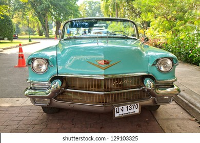 HUA HIN, THAILAND - DEC 15:Cadillac Eldorado Vintage Cars Display In Hua Hin Vintage Cars Parade Festival 2012 At Centara Grand Hotels & Resorts On December 15, 2012 In Hua Hin, Thailand.