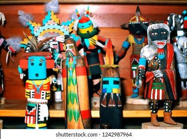 Hubbell Trading Post, Navajoland, Arizona, USA, Kachina Dolls, Katsina Dolls, Hopi, Native American Art, April 27, 1998