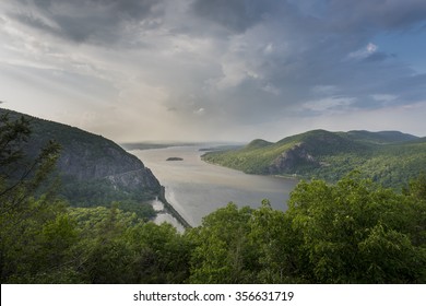 Hudson River & Hudson Highlands