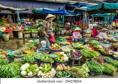 HUE, VIETNAM February 21, 2014: a local vegetable market in vietnam