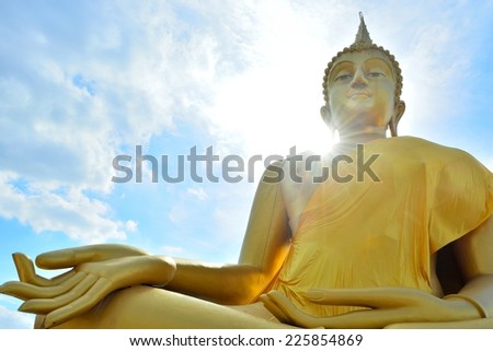 Huge golden Buddha