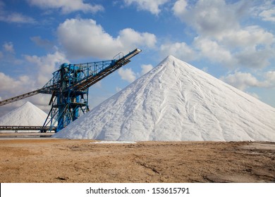 huge-mounds-extracted-sea-salt-260nw-153