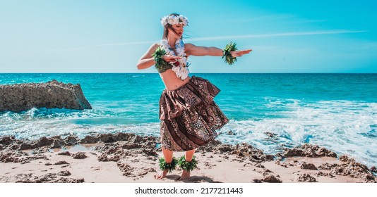 Hula Dancer On The Beach. Woman In Bikini Dancing Hawaiian Typical Of Tahiti. Tropical Lady At Beach With Flower Crown On Her Head And Neck. Ready To Party. Exotic Girl In Swimwear. Trend Promo Summer