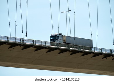 Hull, UK 09/12/2020 Truck On A Suspension Bridge