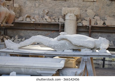 Human Body In Ash - Pompeii - Italy