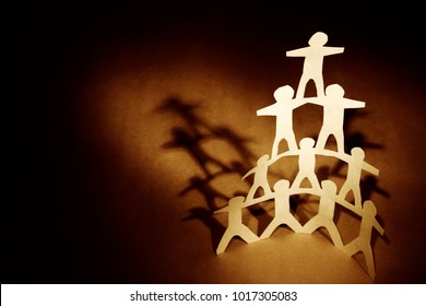 Pyramide Humaine Images Stock Photos Vectors Shutterstock