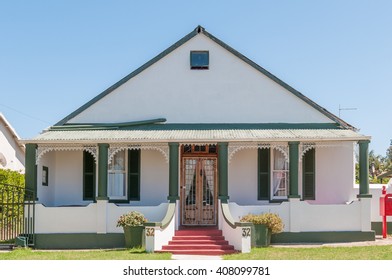 HUMANSDORP, SOUTH AFRICA - FEBRUARY 28, 2016:  Historic House In Humansdorp In The Eastern Cape Province