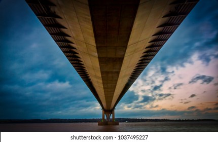 Humber Bridge, Suspension Bridge, Humber Estuary, England