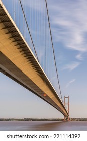 The Humber Bridge that connects Yorkshire with Linconshire