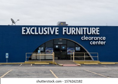 Humble, Texas USA 11-28-2019: Exclusive Furniture Clearance Center In Humble, TX. Founded In 1998, Houston TX The Chain Has Donated Money And Supplies To Hurricane-hit Areas.