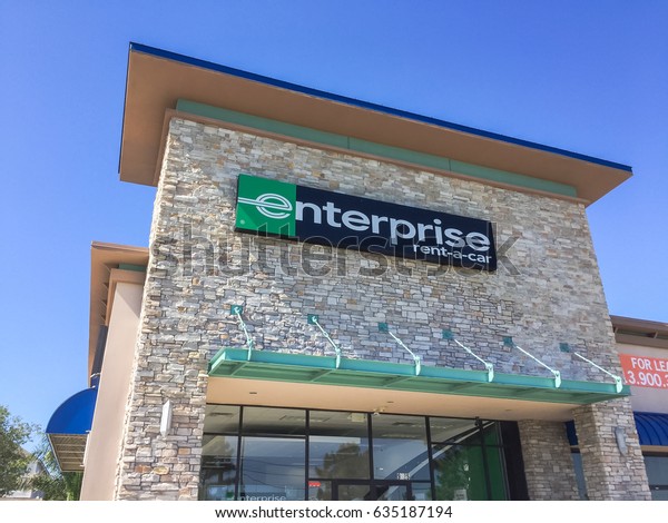 HUMBLE, TX, US-MAY 5, 2017: Exterior view of\
Enterprise Rent-A-Car branch office. Largest rental car company in\
US, more than 5,400 city, 419 airport locations, established in St.\
Louis, Missouri 1957