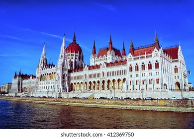  Hungarian Parliament Building.