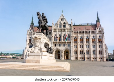 Hungarian Parliament building and statue of Gyvla Andrassy, Budapest, Hungary