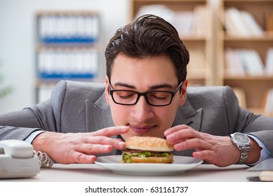 19,726 Man Eating In Office Images, Stock Photos & Vectors | Shutterstock