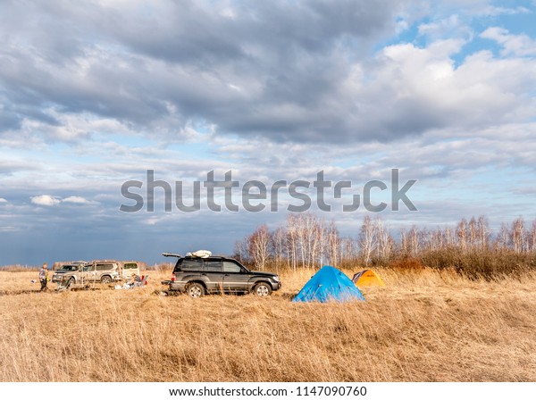 Hunter\'s camp in early\
spring