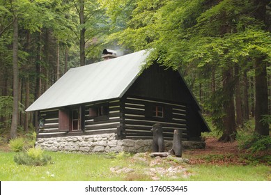 Hunting Cabin Images Stock Photos Vectors Shutterstock