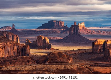 Hunts Mesa at sunrise, Monument Valley, Arizona, USA