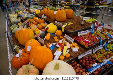 Hutchinson Kansas, USA, September 12, 2015
Table Full Gourds And Vegetables On Display At The Kansas State Fair. 
