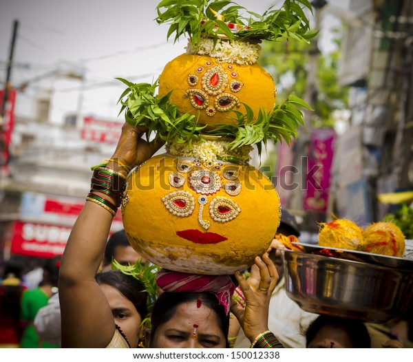 Hyderabad India July 28 Unidentified Hindu Royalty Free Stock Image