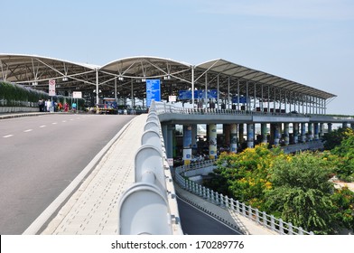 HYDERABAD, INDIA - NOVEMBER 3, 2013: Terminal Building Of Rajiv Gandhi International Airport.