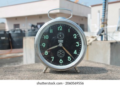 Hyderabad, Telangana, India - Oct 20, 2021.  A Vintage Time Piece Used In The Early 1980s