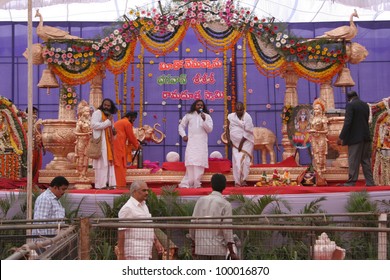HYDERABAD,AP,INDIA-APRIL 08:Sri rama duta swamy performing puja Sri Venudatta Suvrna Lakshmi Dampatya Vrata Dheekshaa Mahostvam on 08 April 08,2012 in Hyderabad,Ap,India.Hinduism preacher and priest.