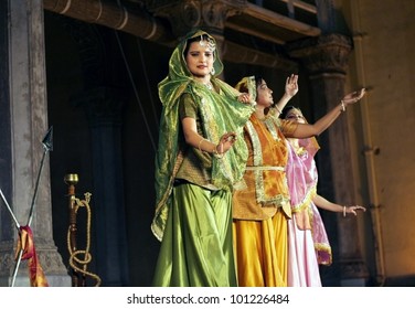 HYDERABAD,AP,INDIA-APRIL 24:Artists Of Padma Vibhushan Pandit Birju Maharaj Group Perorm Kathak Dance During Heritage Week At Chowmohalla Palace OnApril 24,2012 In Hyderabad,Ap,India.