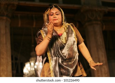 HYDERABAD,AP,INDIA-APRIL 24:Artists Of Padma Vibhushan Pandit Birju Maharaj Group Perorm Kathak Dance During Heritage Week At Chowmohalla Palace OnApril 24,2012 In Hyderabad,Ap,India.