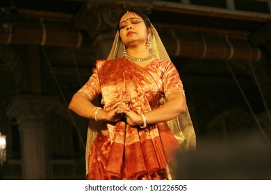 HYDERABAD,AP,INDIA-APRIL 24:Artists Of Padma Vibhushan Pandit Birju Maharaj Group Perorm Kathak Dance During Heritage Week At Chowmohalla Palace OnApril 24,2012 In Hyderabad,Ap,India.