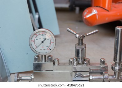 Hydraulic Pressure Gauges Installed On Hydraulic Stock Photo 418495621 ...