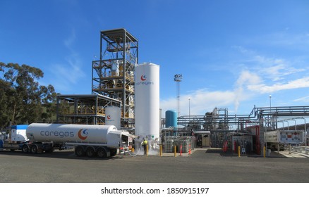 Hydrogen Pilot Plant, Loy Yang, Victoria Australia 10 November 2020.  Workman Preparing And LoadingCoregas Transport For Delivery To Hastings Victoria Prior To Shipment To Japan In Purpose Built Ships