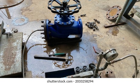 Hydrostatic test of the globe valve