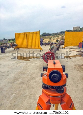 Hydrostatic test and level control with leveling ( levelling ) of the process piping. A hydrostatic test is a way in which pressure vessels such as pipelines, gas cylinders, boilers and fuel tanks.