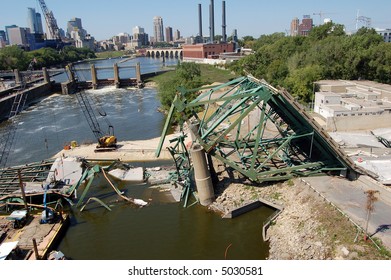 I-35W Bridge Collapse In Minneapolis