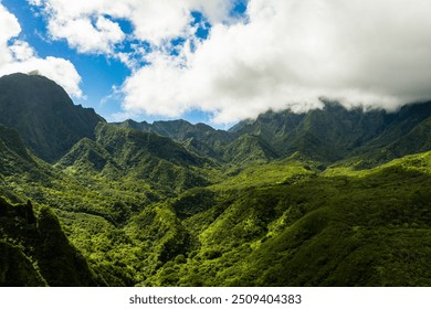 Iao Valley - Hawaii from the air - Powered by Shutterstock