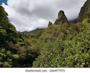 Iao Valley State Park, Maui Hawaii 