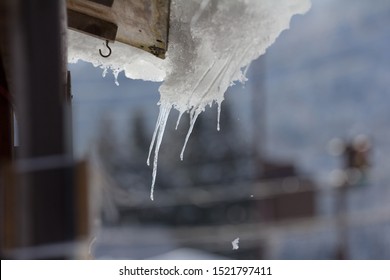 Ice Build Up In The Roof